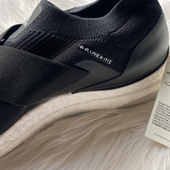 Women’s adidas ultraboost 5.0 DNA Running black-white-blue - Picture 5 of 11